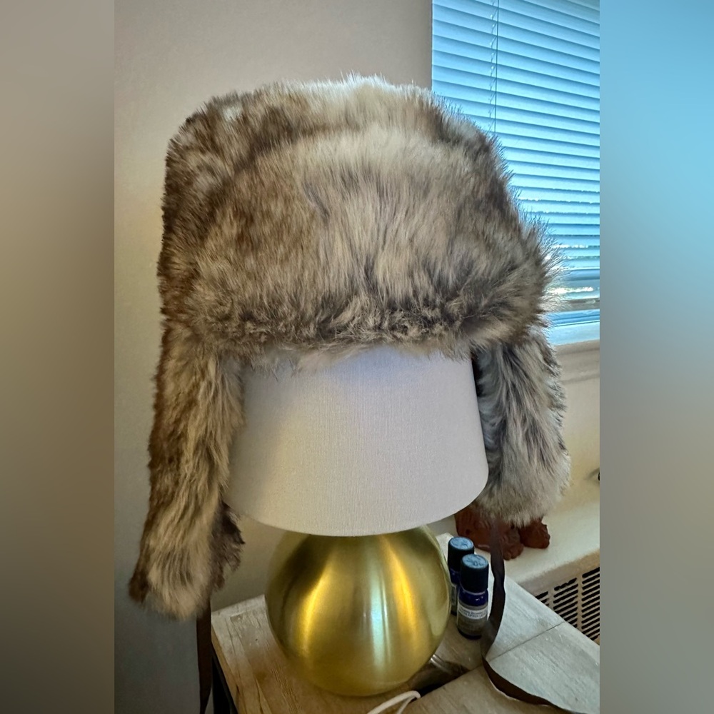 Eddie Bauer hat